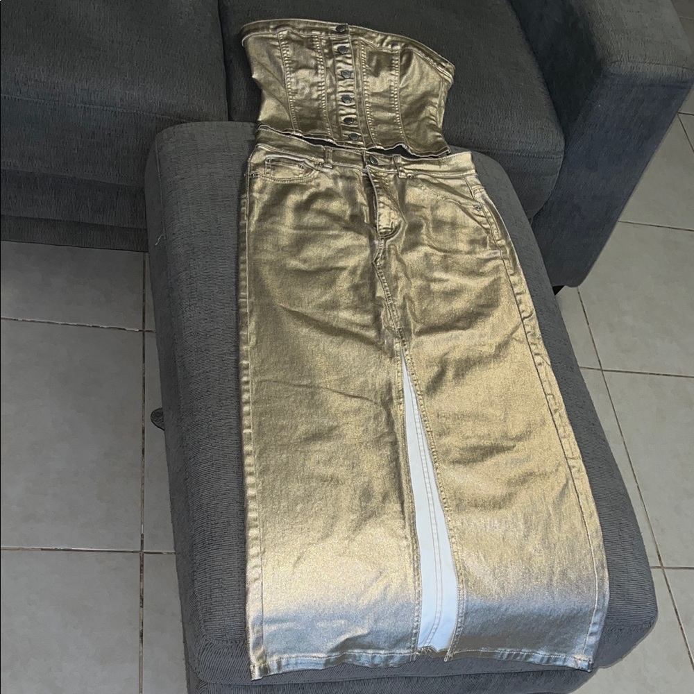 Pull&Bear Metallic Gold Skirt and Top Set